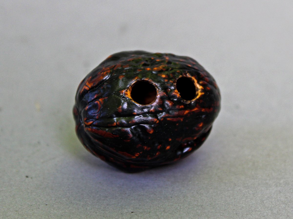 Antique Japanese Lacquer Netsuke Kurumi (walnut) -photo-3