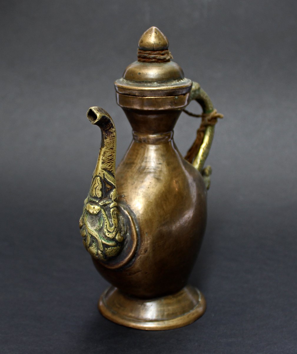 Antique Tibetan Bronze Teapot C19th Ritual Buddhist Use , Po Cha, Makara Spout, Dragon Handle-photo-3