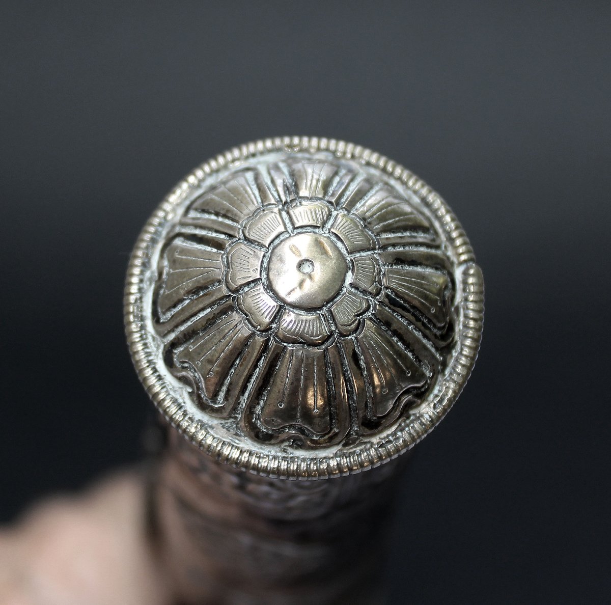 Étui de Prière Tibétain en Argent – XXe Siècle, Gau Bouddhiste, Mantra, Symboles Auspicieux-photo-3