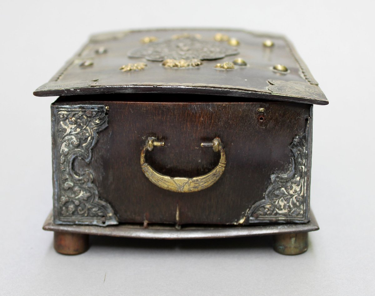 Dutch Colonial Sirih Betel Box In Horn And Silver Mount-photo-3