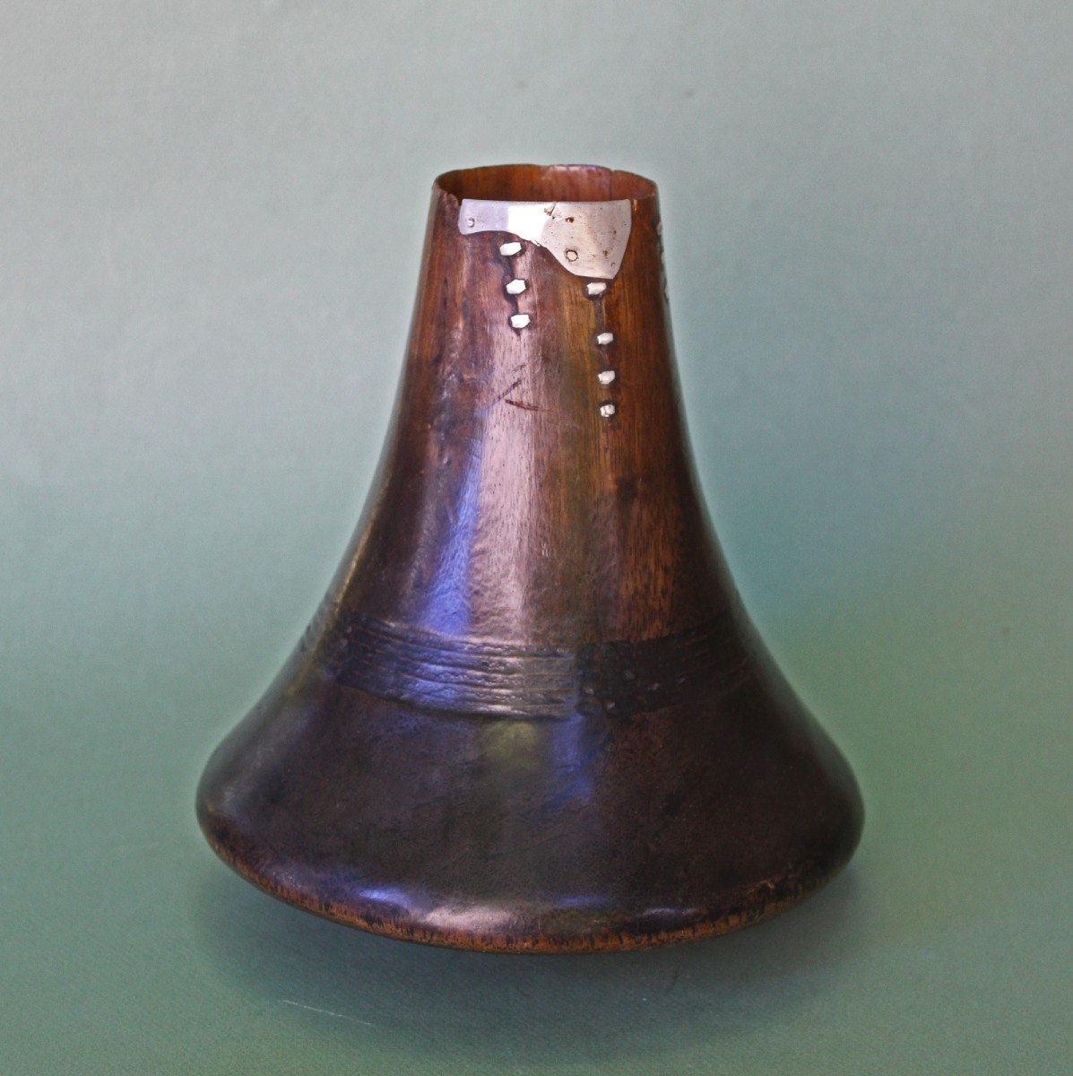 Art Tribal Africain – Vase à Lait Bahima "Ekyanzi" en Bois Vintage, Ouganda