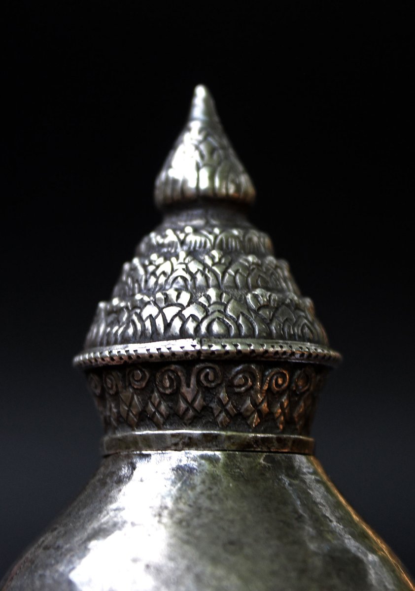Antique Thai Silver Betel Lime Container – Siamese Craftsmanship-photo-4
