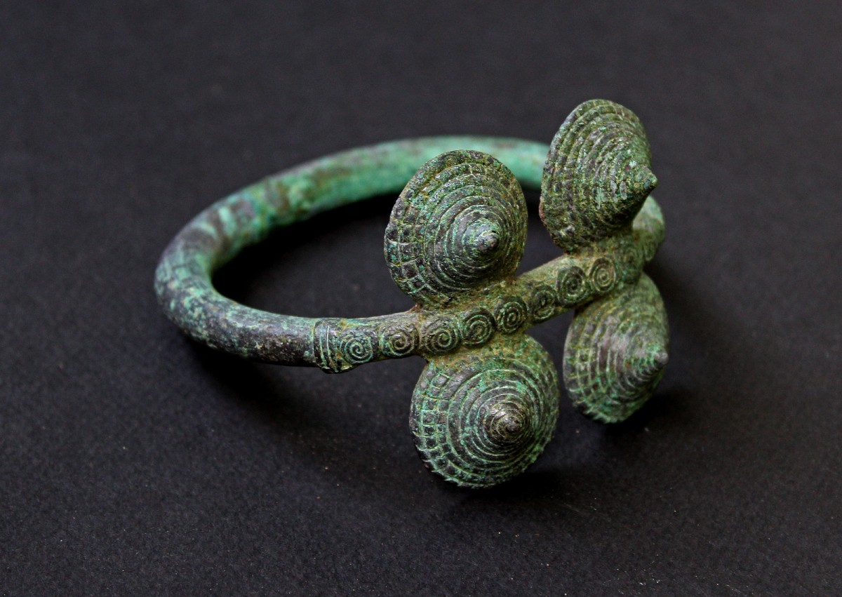 Ritual Bronze Bracelet – Ban Chiang Culture, Thailand/laos, Circa 500–300 Bc Ad