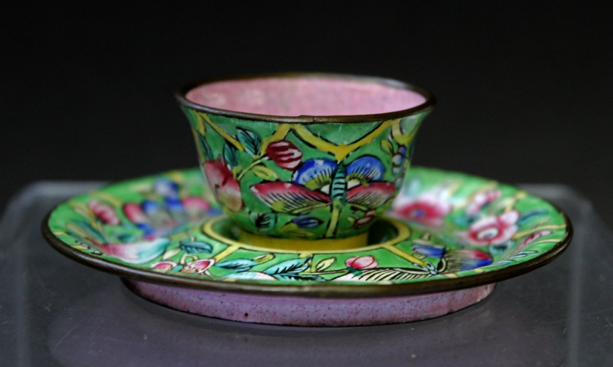 Rare Miniature Chinese Canton Enamel Cup And Saucer , Vietnamese Market, 19th Century-photo-3