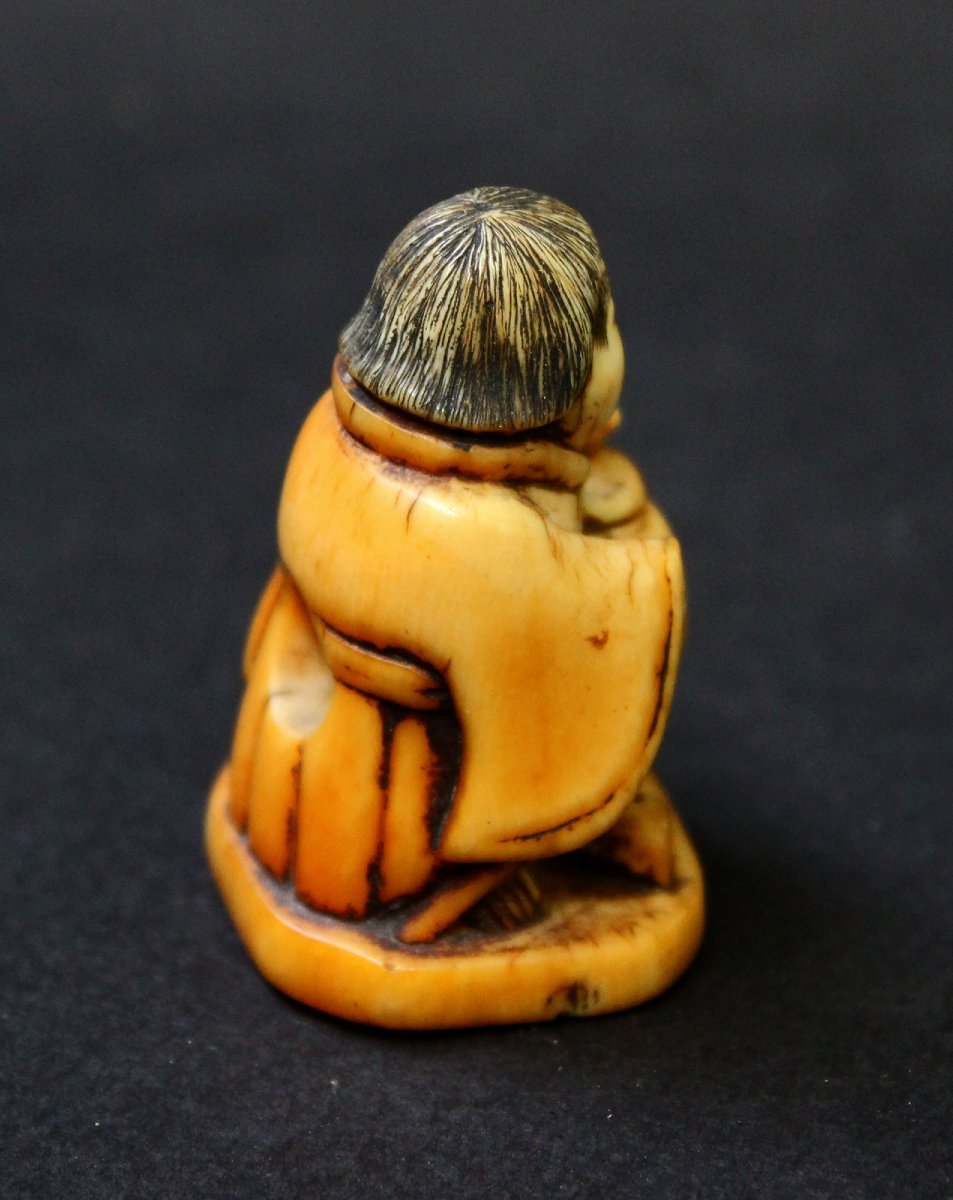 18th Century Japanese Ivory Netsuke Depicting A Shōjō With A Sake Jar Edo-photo-4