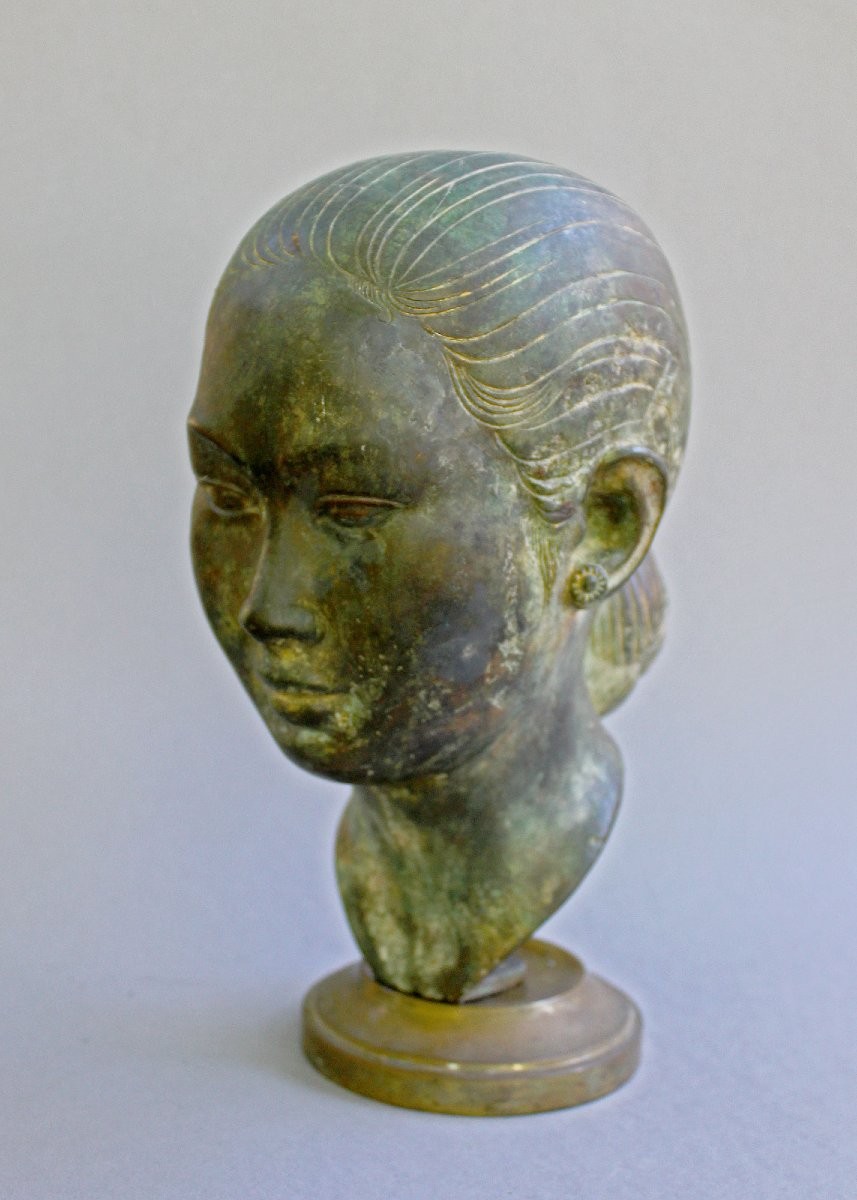 Nguyễn Thanh Lê (1919–2006) – Bronze Bust Of A Young Woman – Rare Patina – Vietnam Indochina