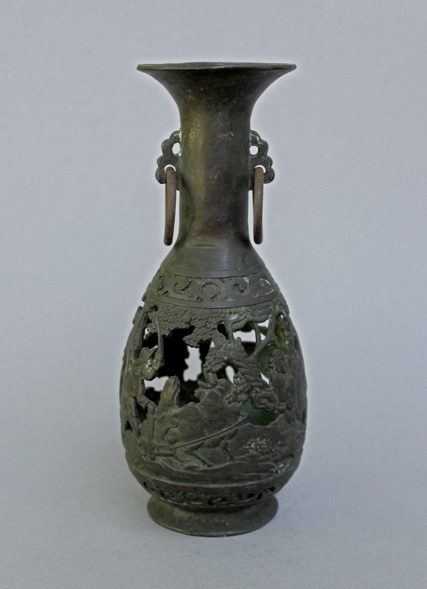 Antique Chinese Reticulated Bronze Vase With Scholars And Landscape Scenes ,qing Dynasty-photo-3