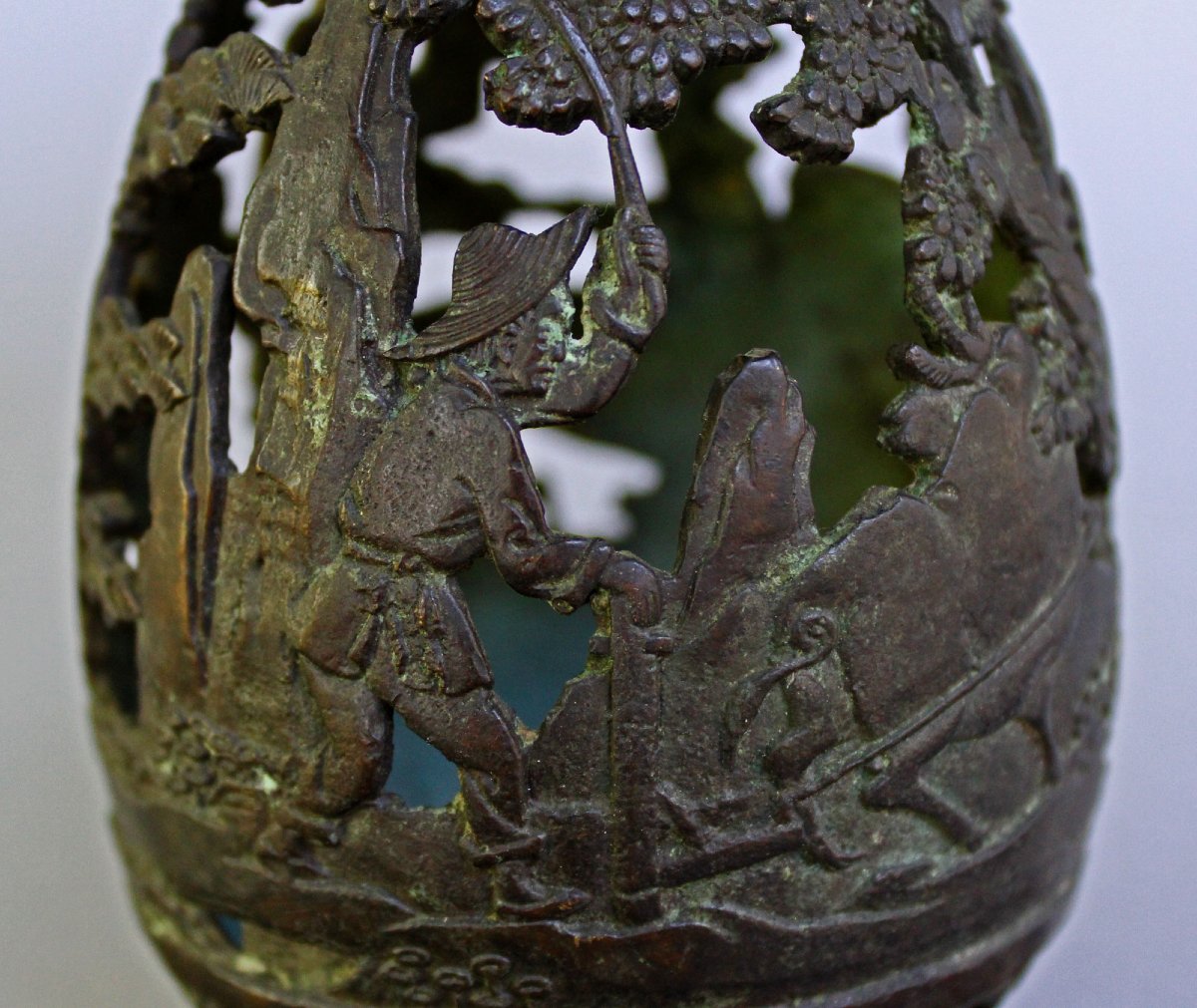 Antique Chinese Reticulated Bronze Vase With Scholars And Landscape Scenes ,qing Dynasty-photo-3