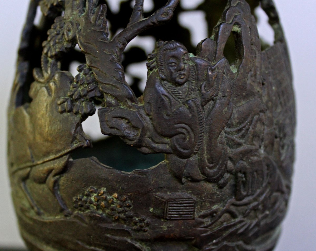 Antique Chinese Reticulated Bronze Vase With Scholars And Landscape Scenes ,qing Dynasty-photo-4