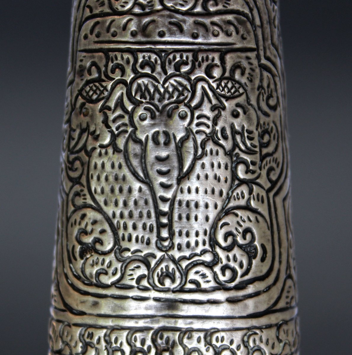 Couteaux doubles anciens en argent, Laos / Thaïlande du Nord, éléphant tricéphale, XIXe-photo-1