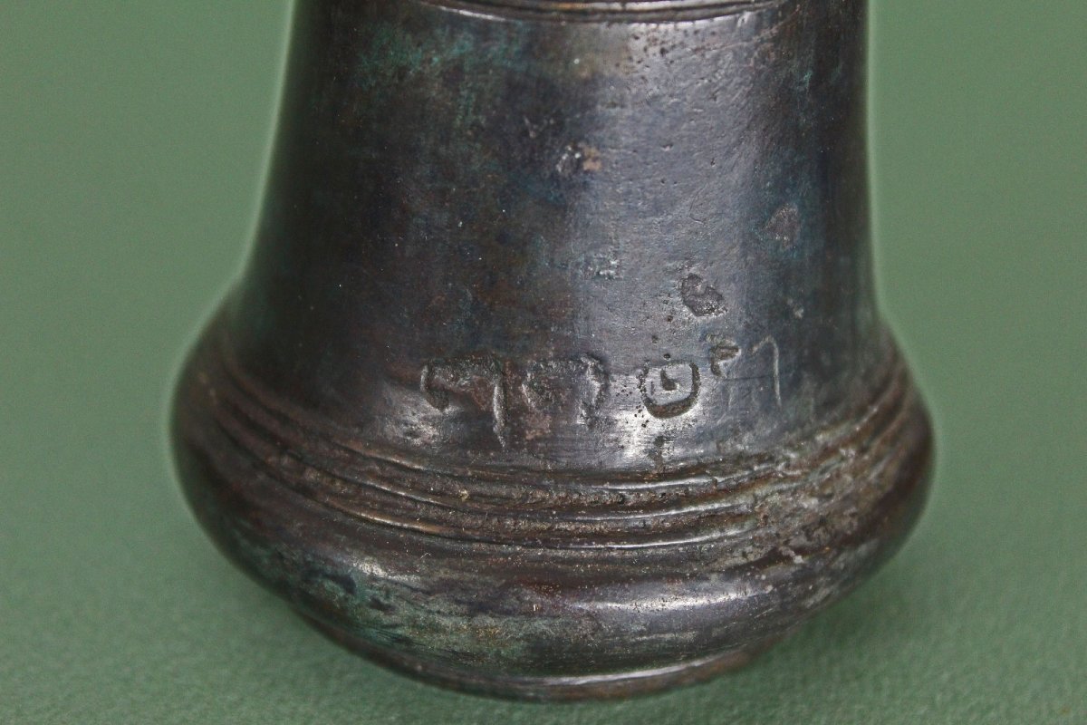 Cloche Rituelle Bouddhique en Bronze Khmer, Datée E.B. 2397 / A.D. 1854, Cambodge, XIXe siècle-photo-2