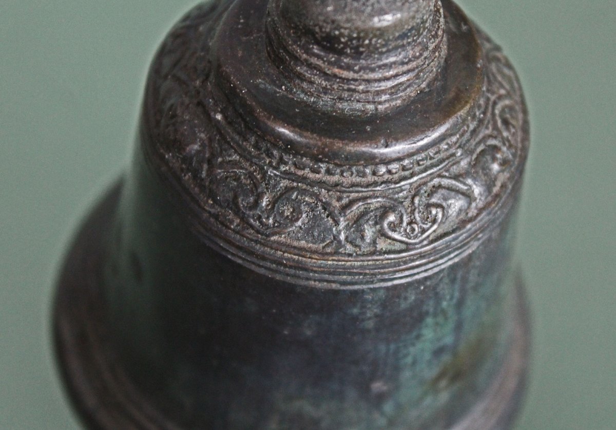 Cloche Rituelle Bouddhique en Bronze Khmer, Datée E.B. 2397 / A.D. 1854, Cambodge, XIXe siècle-photo-4