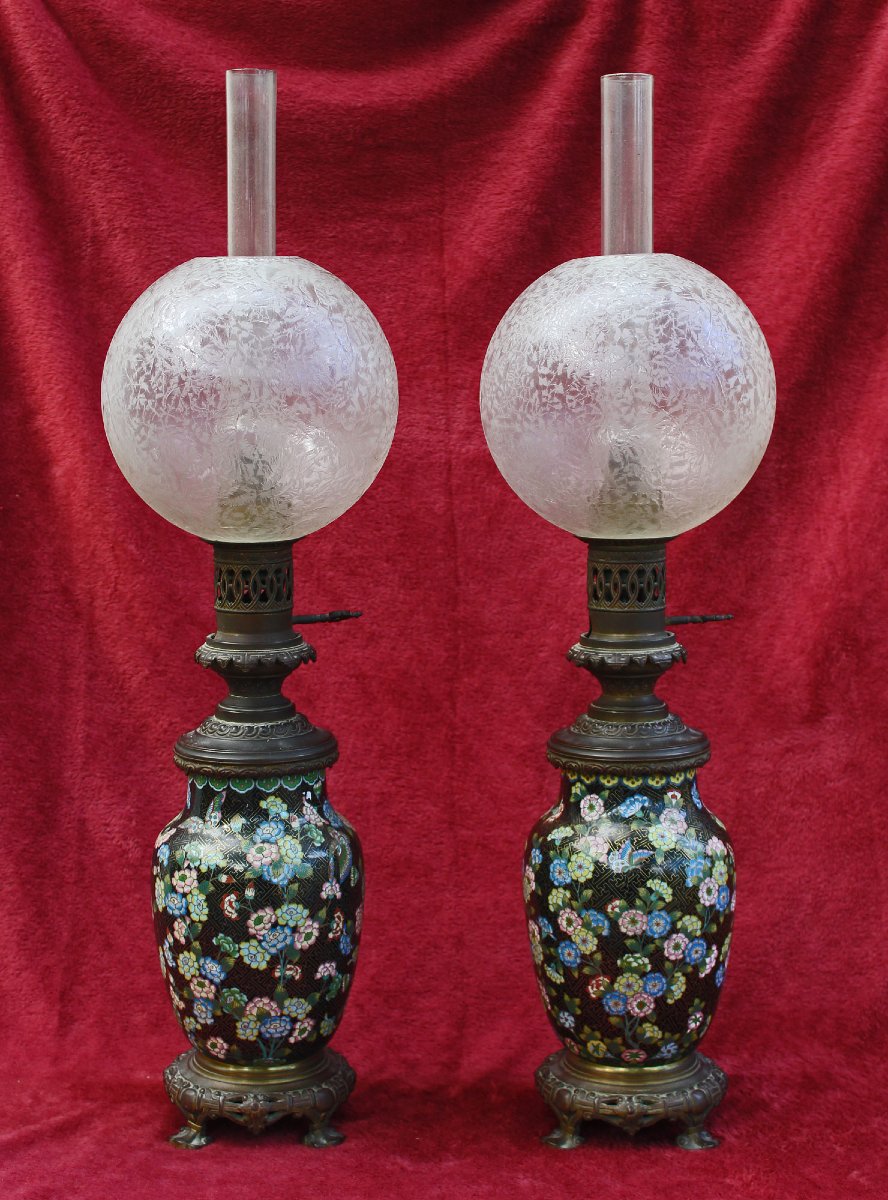 Paire de Lampes à Huile Anciennes en Cloisonné Chinois avec Globes d’Origine, XIXe Siècle-photo-2