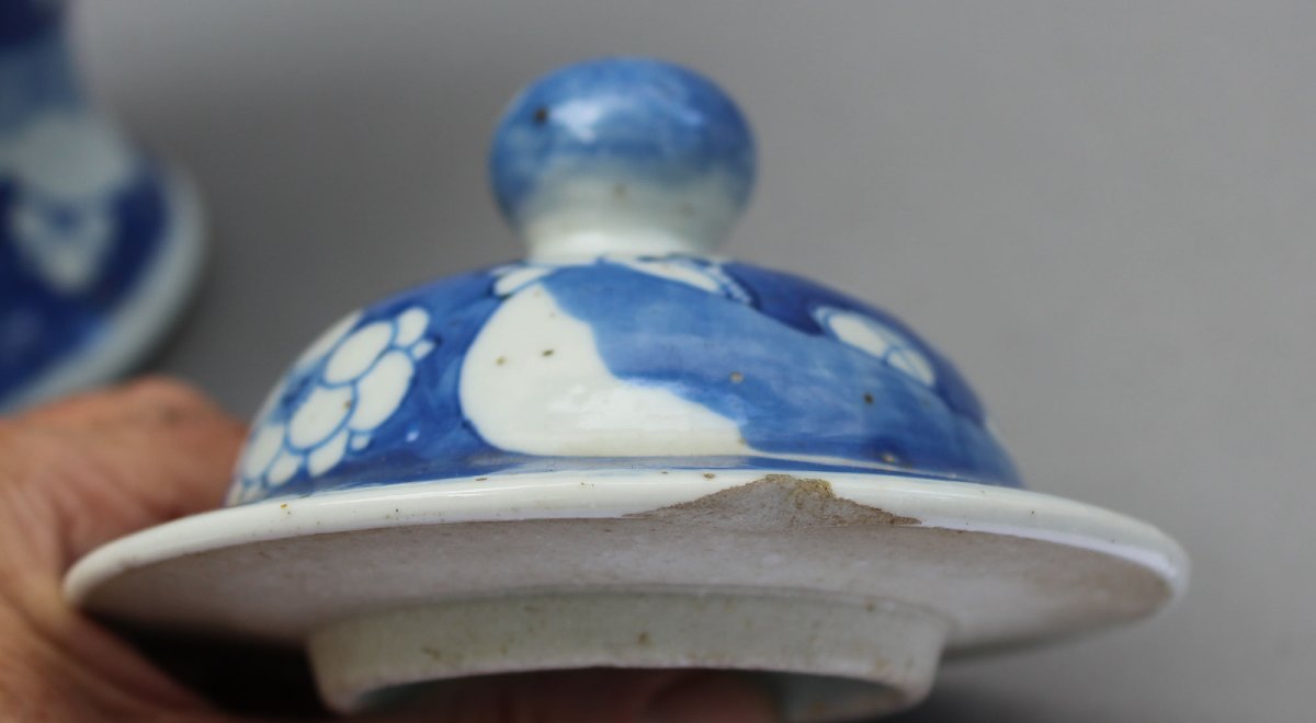 Antique Chinese Blue & White Porcelain Covered Jar, Boys & Prunus On Cracked Ice Ground, C19th-photo-1