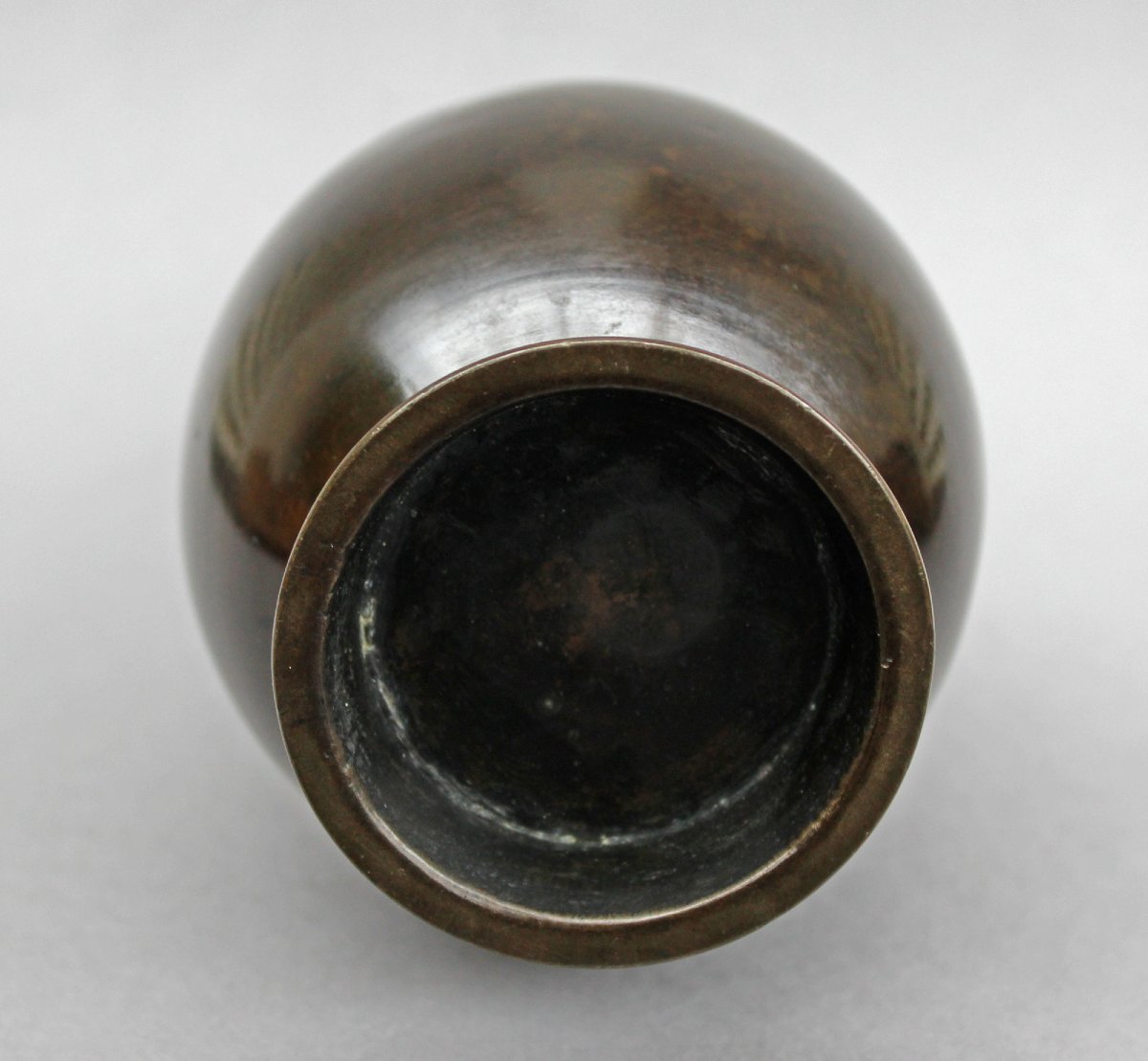 Antique Chinese Bronze Garlic-neck Vase Yongzheng Scholar’s Table Object-photo-1