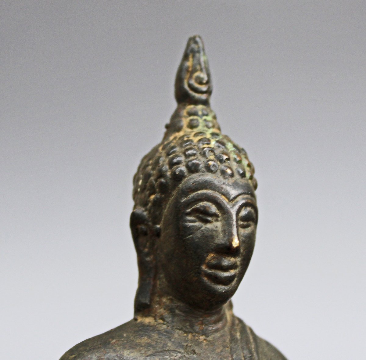 Antique Thai Bronze Sakyamuni Buddha, Bhumisparsha Mudra-photo-1