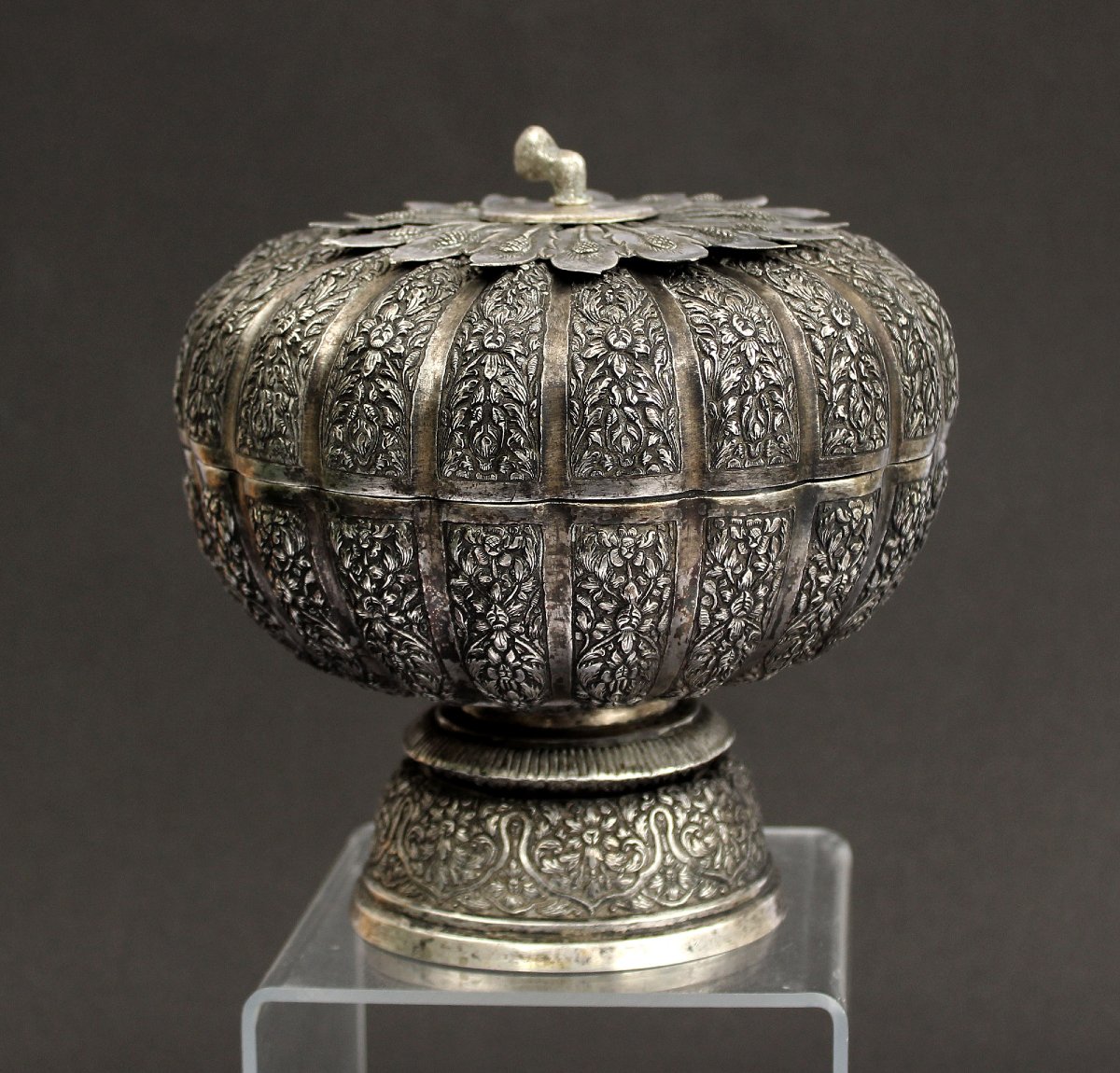 Cambodian Silver Ritual Offering Pedestal Bowl, Buddhist Temple Votive, C19th-photo-4