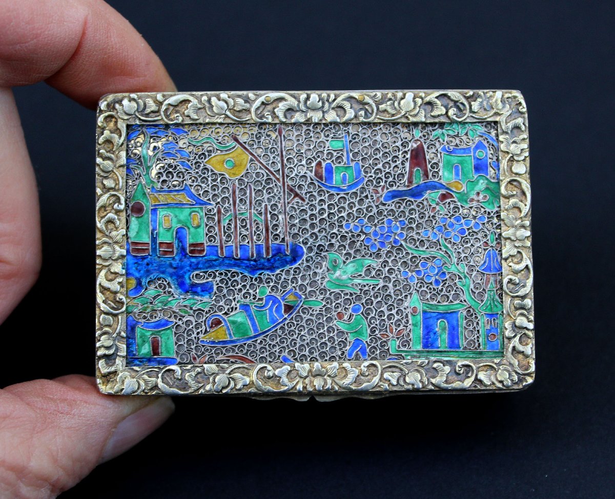 Tabatière chinoise ancienne en argent filigrané et émaillé, travail du XIXe siècle.-photo-2