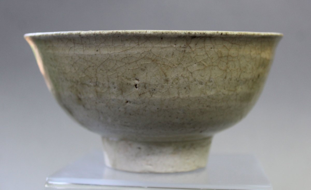 Ancien Bol à Thé Chawan Coréen Joseon, Type Katade en Céladon Incisé, XVIe–XVIIe -photo-3