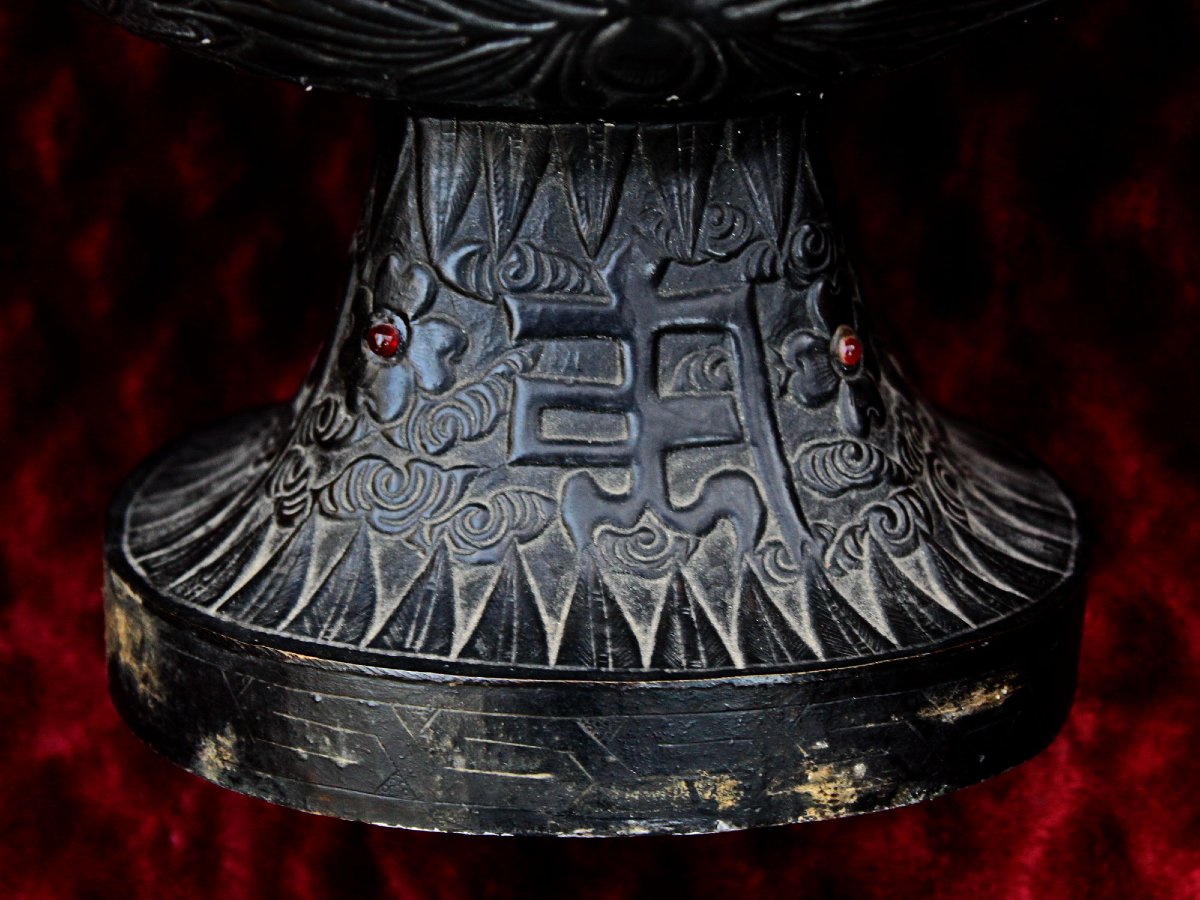 Massive Antique Tibetan Ritual Ewer With Avalokiteshvara (chenrezig), Buddhist Temple, C19th-photo-2