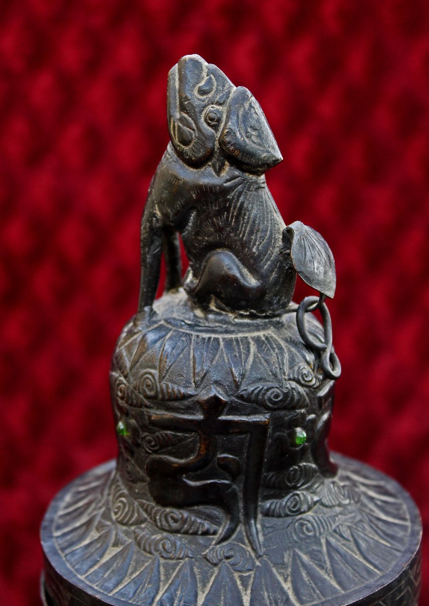 Massive Antique Tibetan Ritual Ewer With Avalokiteshvara (chenrezig), Buddhist Temple, C19th-photo-6