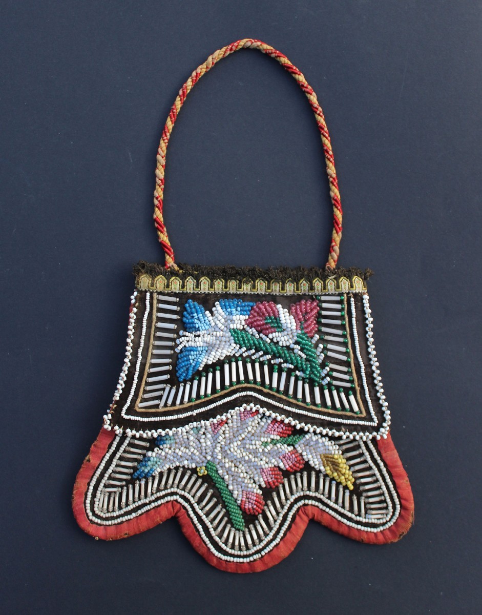 Sac à Main Amérindien Ancien Perlé Haudenosaunee (Iroquois), XIXe Siècle