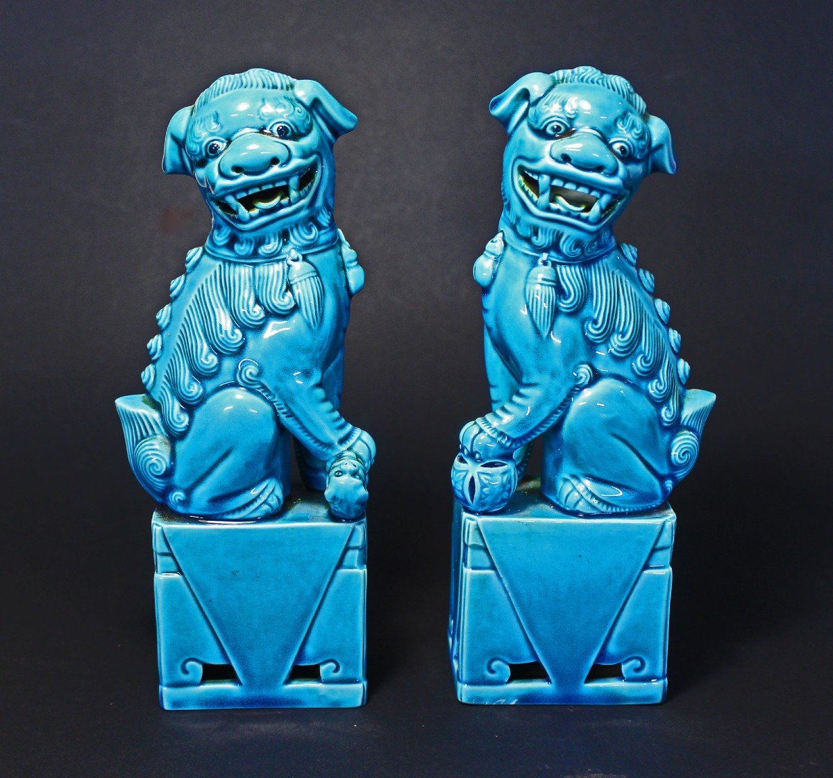 Pair Antique Chinese Turquoise Blue Porcelain Guardian Lions Dogs Of Foo