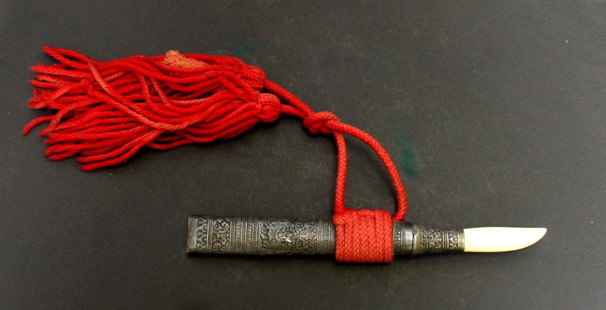 Antique Lao Silver-mounted Dha Knife With Repoussé Scabbard, Late 19th Century