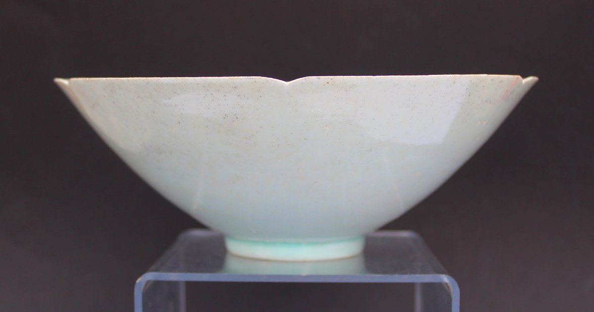 Antique Chinese Qingbai Porcelain Lobed Bowl, Song Dynasty (960–1279)-photo-2