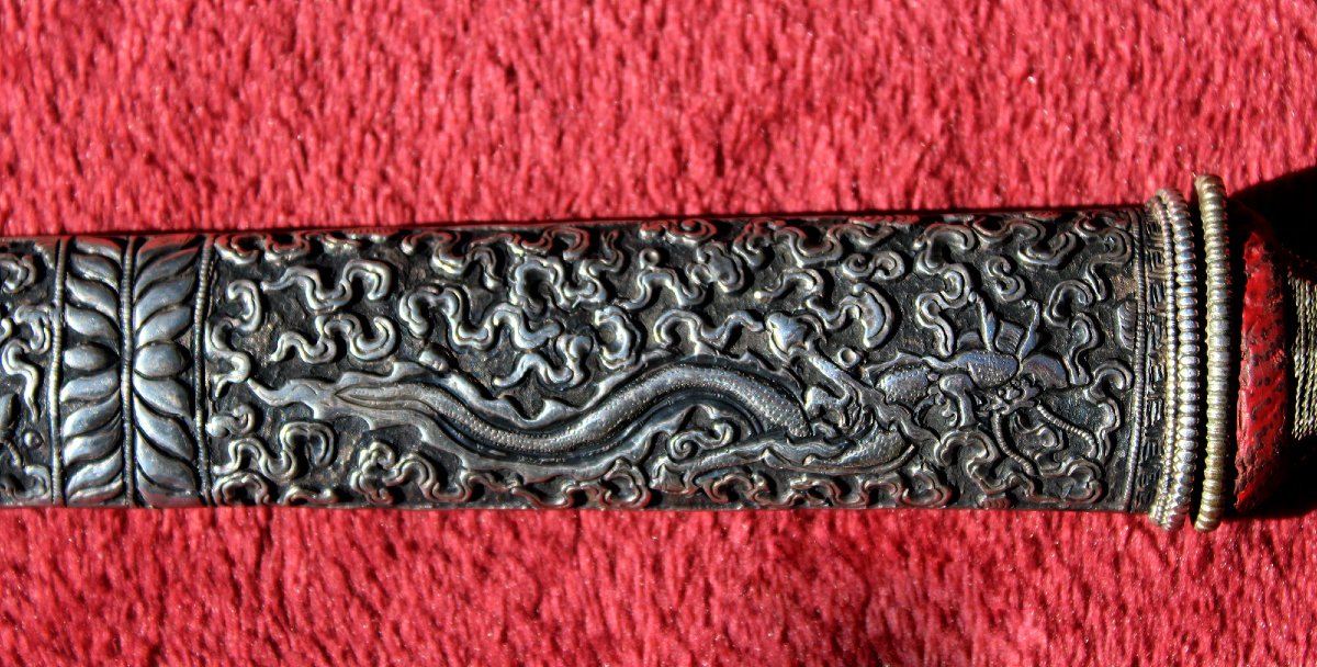 Dague Ancienne Bhoutanaise ou Tibétaine en Argent Ashtamangala et Dragons, XIXe Siècle-photo-4