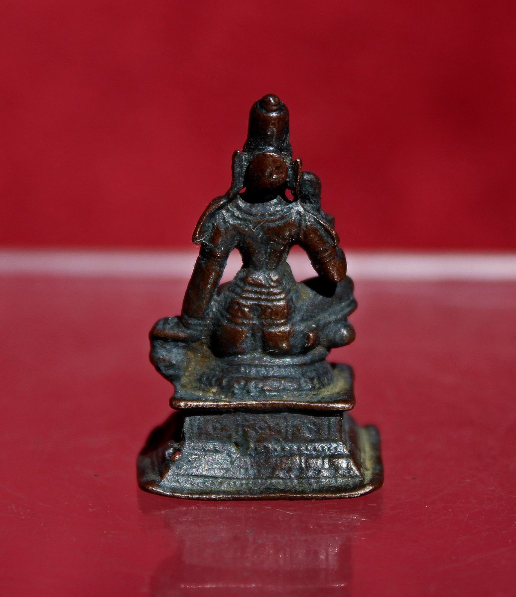 Antique Indian Chola Bronze Miniature Of Parvati Seated On A Lion, C12th–13th Hindu Goddess-photo-3