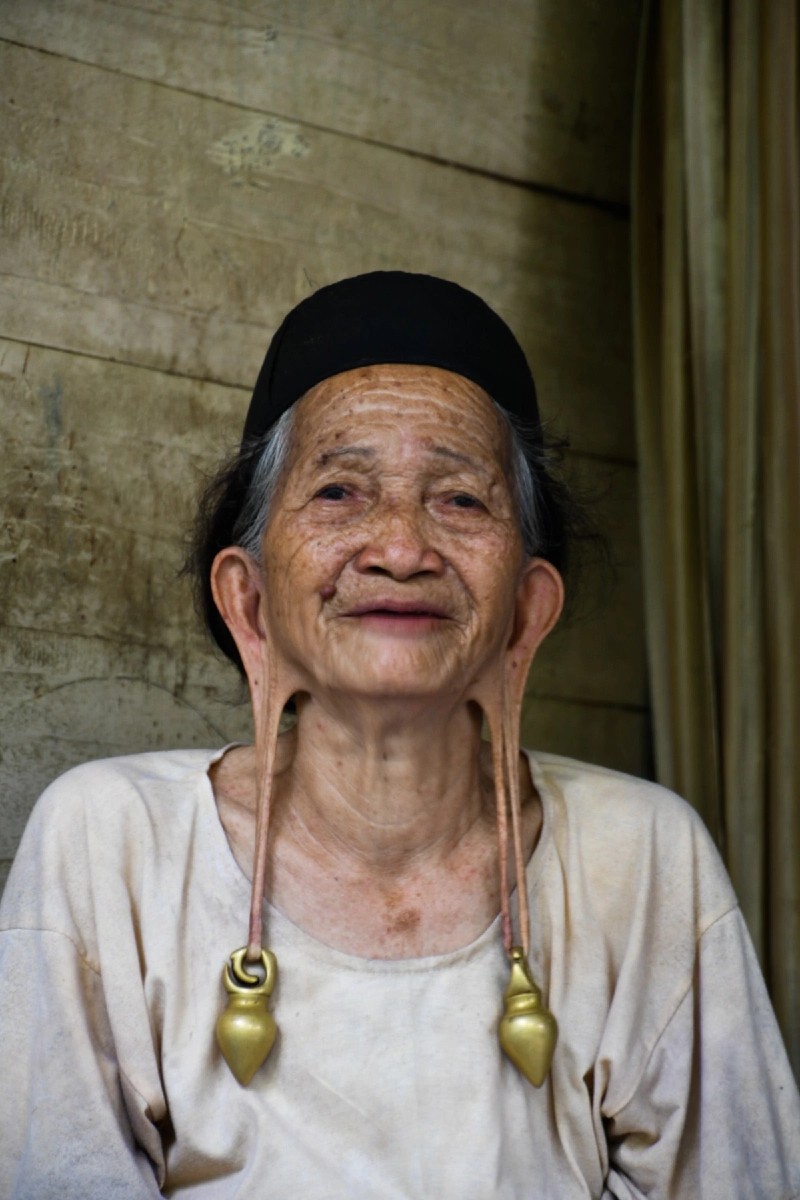 Antique Dayak Bronze Ear Weights Kayan Kenyah Borneo, C19th-photo-2