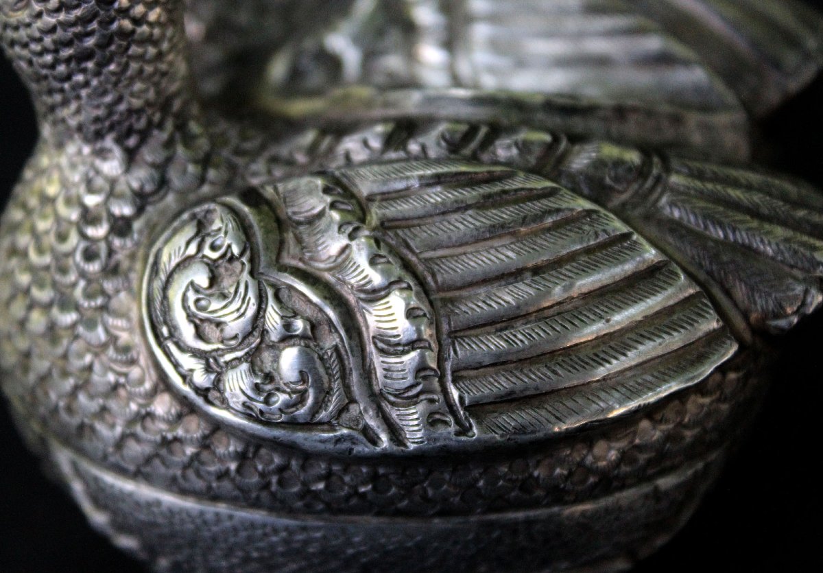 Antique Cambodian Khmer Silver Betel Box Two Birds, Early 20th Century-photo-2