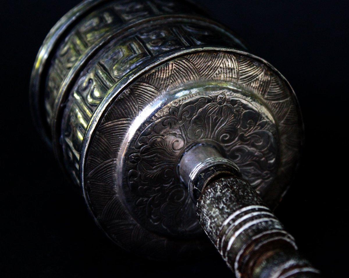 Antique Tibetan Solid Silver Buddhist Prayer Wheel With Original Prayers Sutra-photo-2