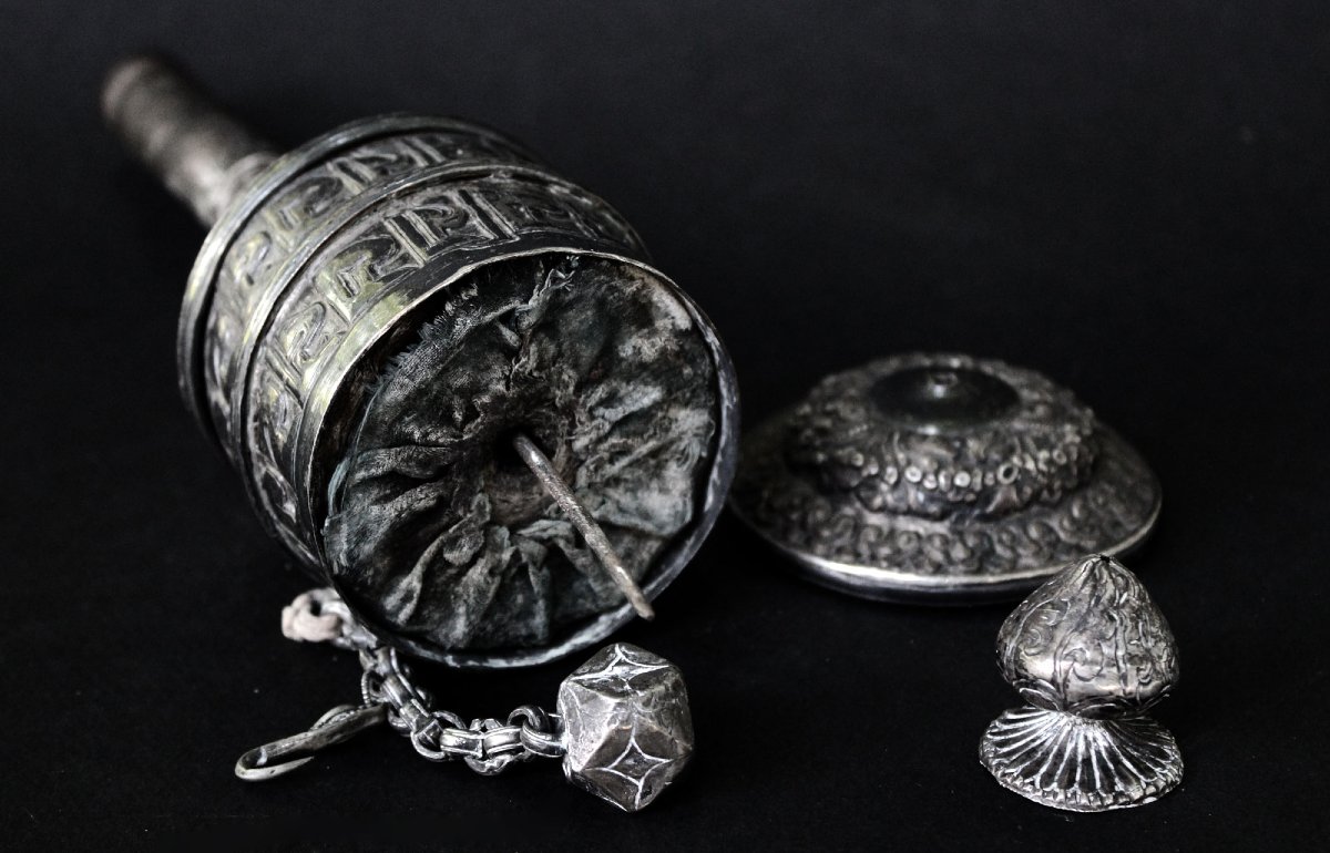 Antique Tibetan Solid Silver Buddhist Prayer Wheel With Original Prayers Sutra-photo-5