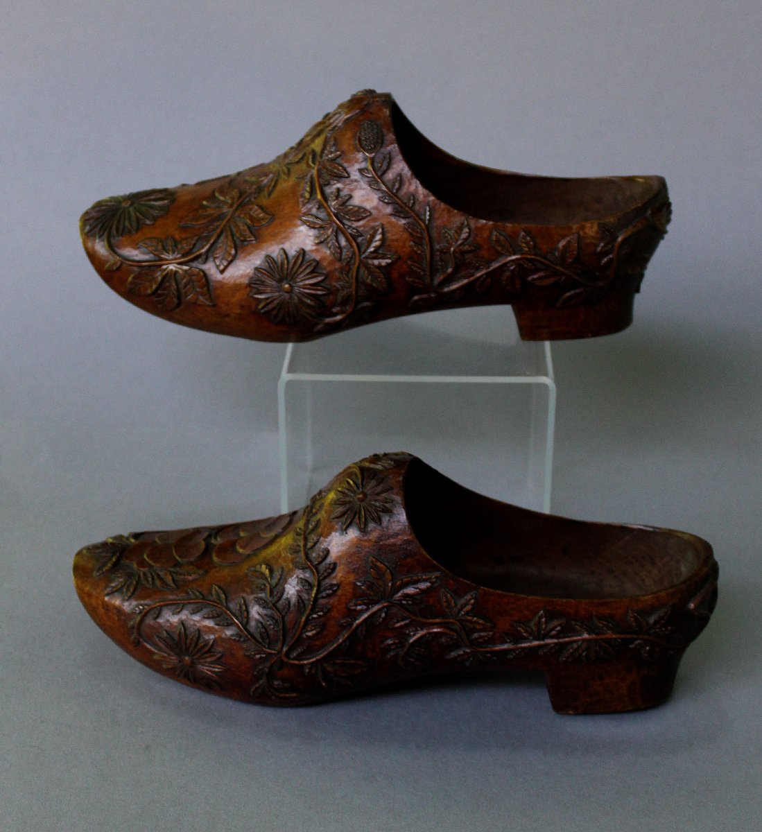 Paire De Sabots Anciens Français En Bois Sculpté Art Populaire (Souliers), XIXe Siècle-photo-3