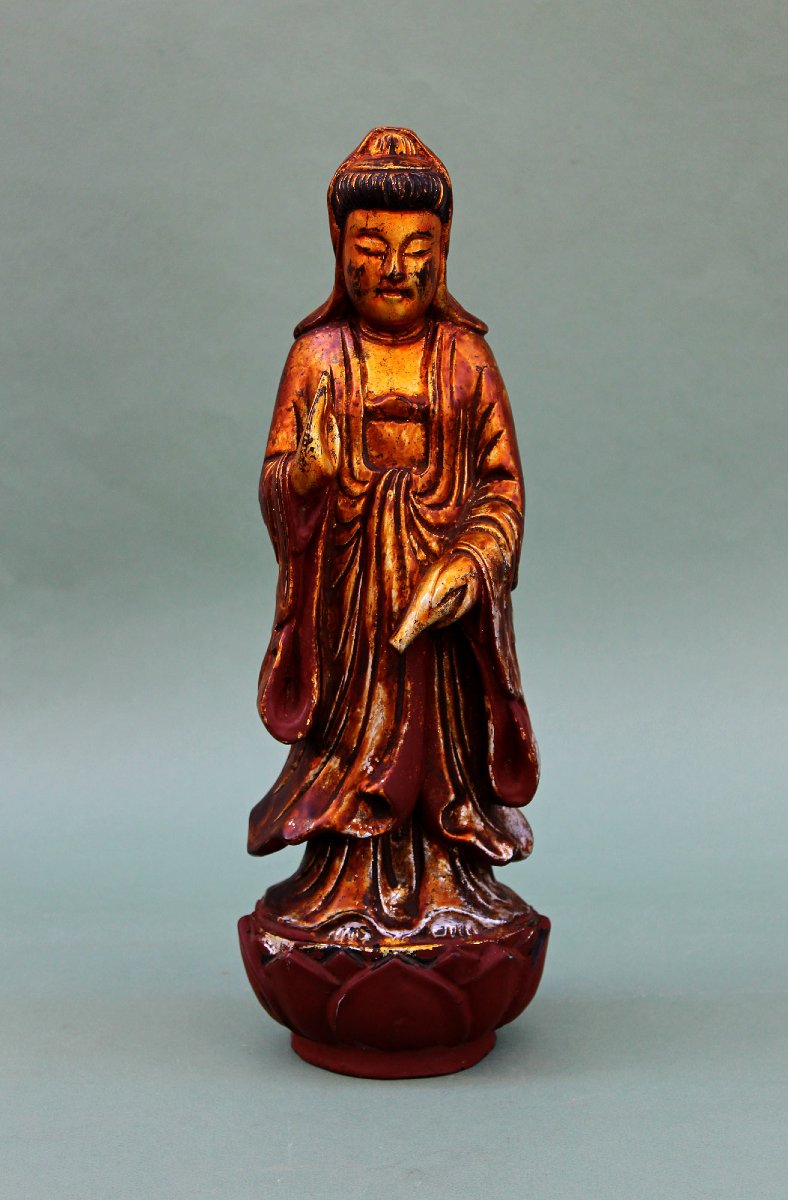 Antique Vietnamese Gilt Lacquer Quan âm (guanyin) Figure, Nguyễn Dynasty, C19th