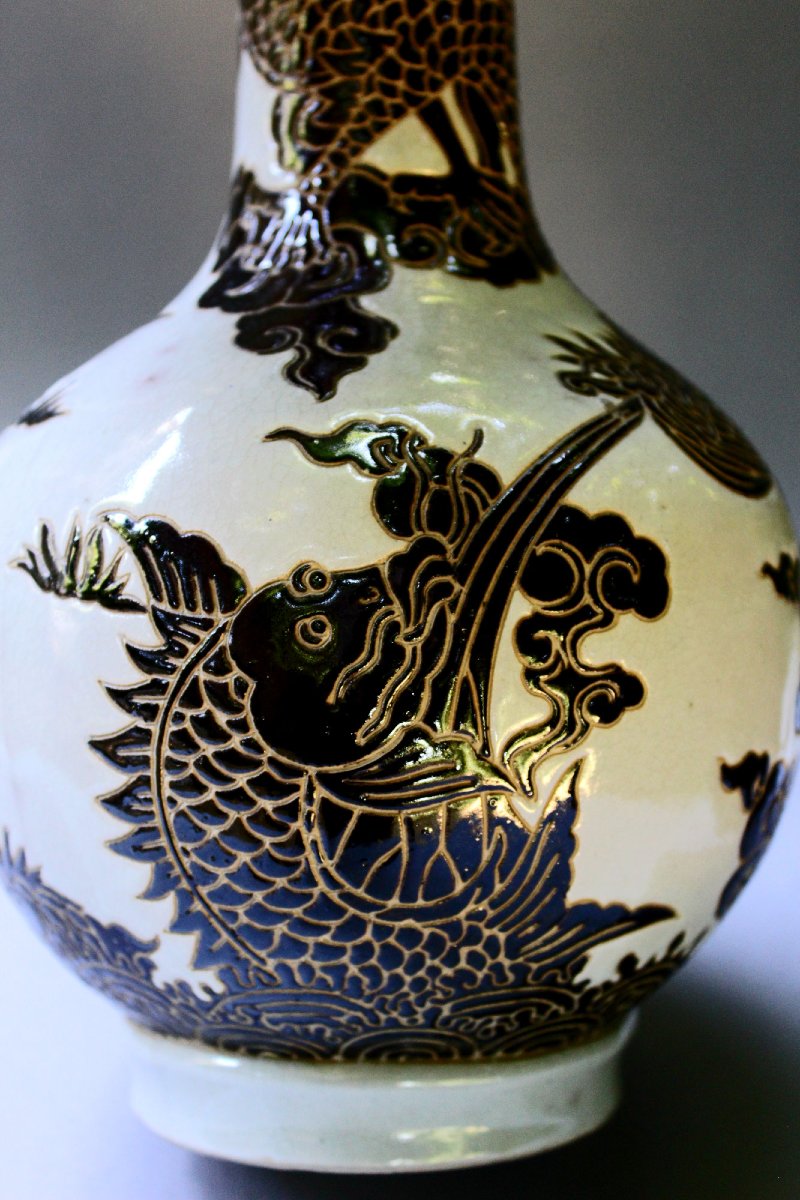 Ancien Vase Vietnamien Bien Hoa En Grès Noir Et Blanc, Dragon Et Carpe, XXe-photo-1