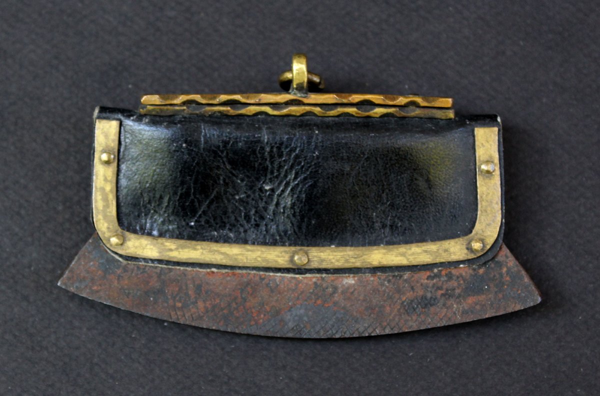 Ancien Briquet Tibétain Chuckmuck en Argent Massif et Cuir aux Cerfs, XIXe-photo-2