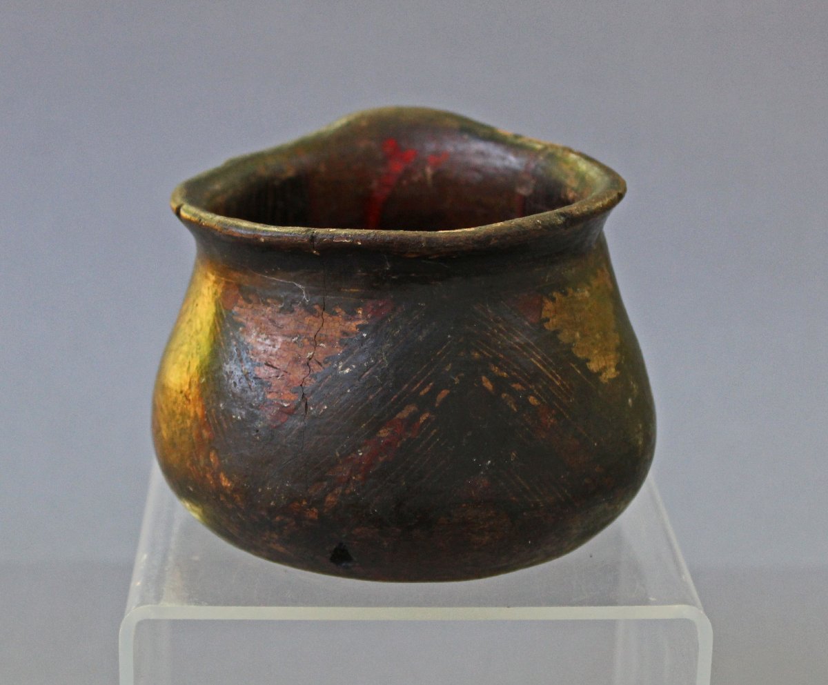 Curious Antique Pottery Cup With Painted Decoration-photo-3