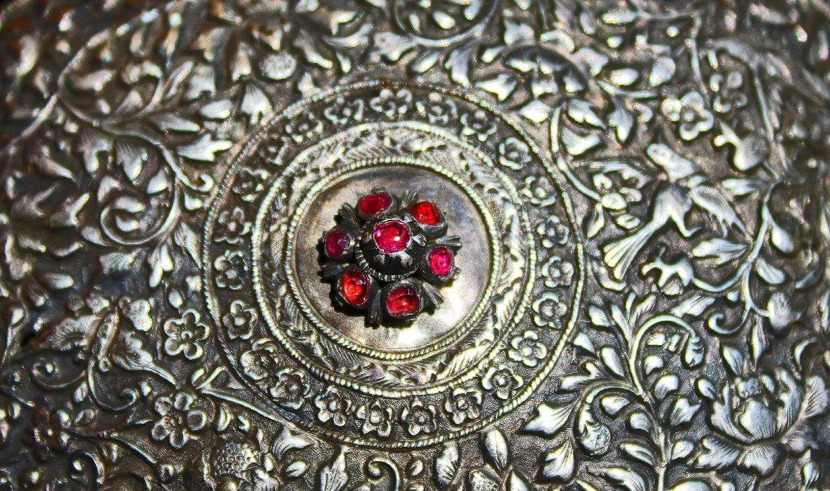 Peranakan Nyonya Belt Buckle Solid Silver And Rubies, 19th Century-photo-1