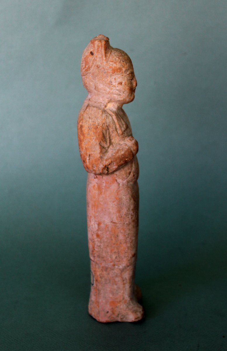 Tang Dynasty Chinese Terracotta Male Attendant With Original Polychrome (618–907 Ad)-photo-4