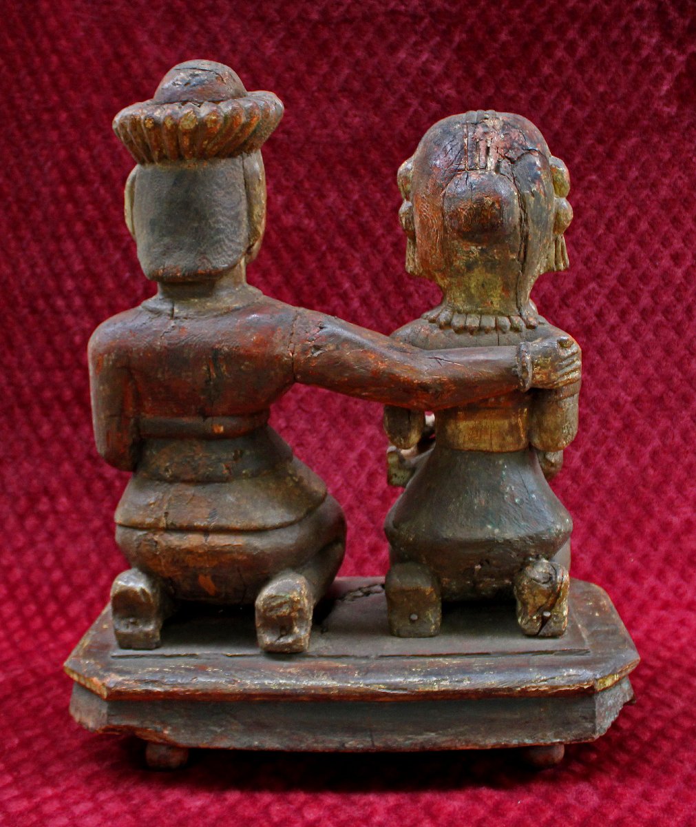 Antique Groupe de Donateurs Newar du Népal en Bois Polychrome, XIXe Siècle-photo-3