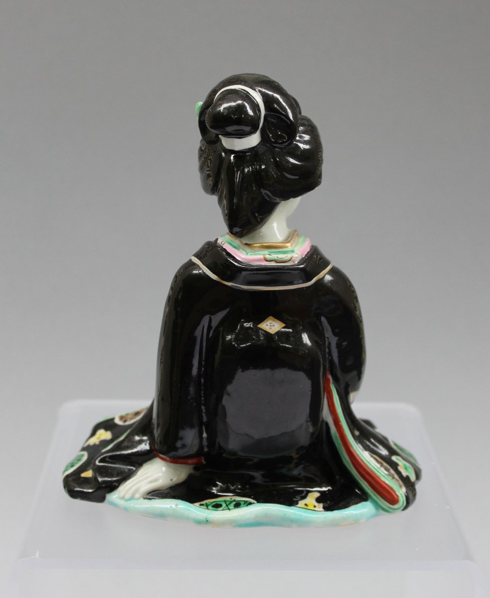 Statuette de Geisha à l’Éventail en Porcelaine Japonaise, Époque Meiji-photo-3