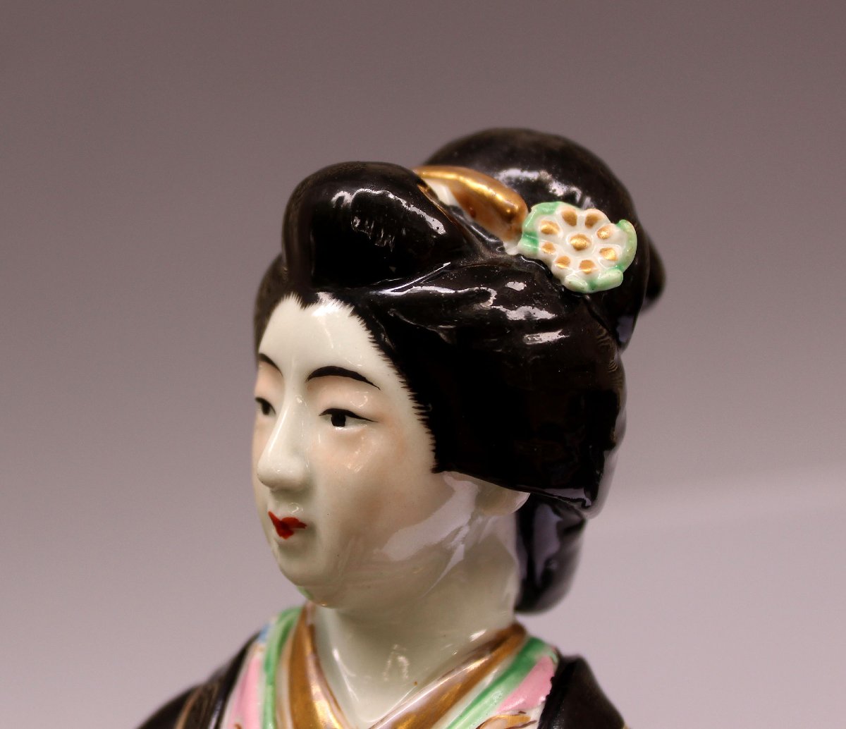 Statuette de Geisha à l’Éventail en Porcelaine Japonaise, Époque Meiji-photo-5