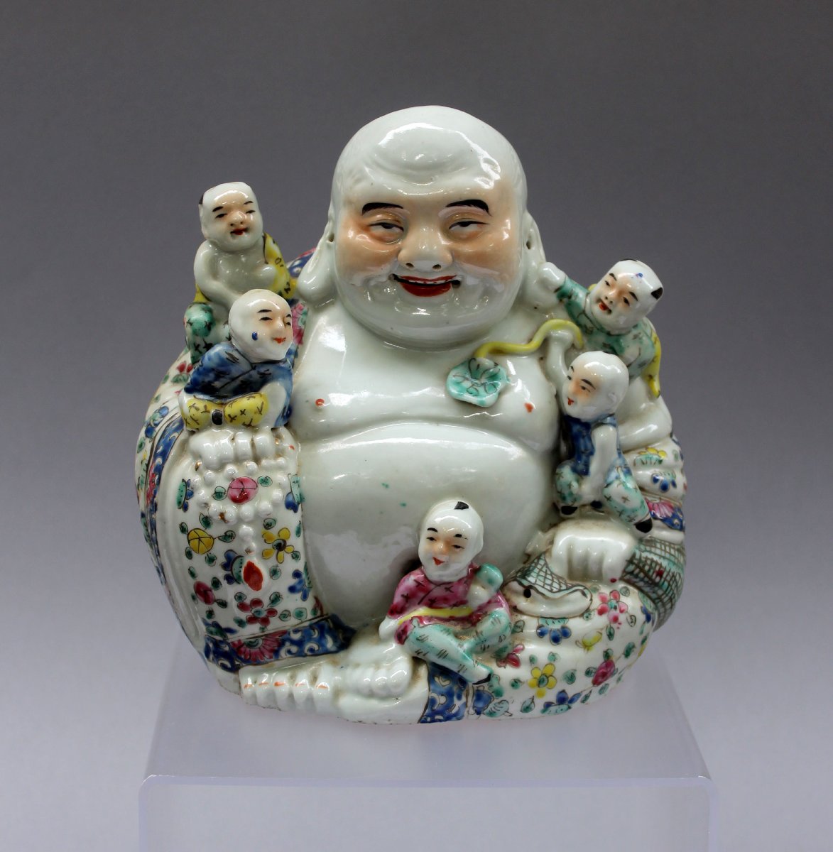 Budai, Bouddha Rieur Aux Cinq Enfants, Porcelaine Chinoise Famille Rose – Époque République