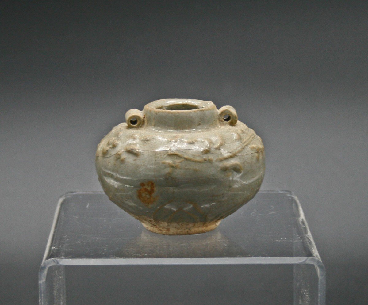 Antique Chinese Celadon Jarlet Longquan. Song / Yuan. 13th / 14th