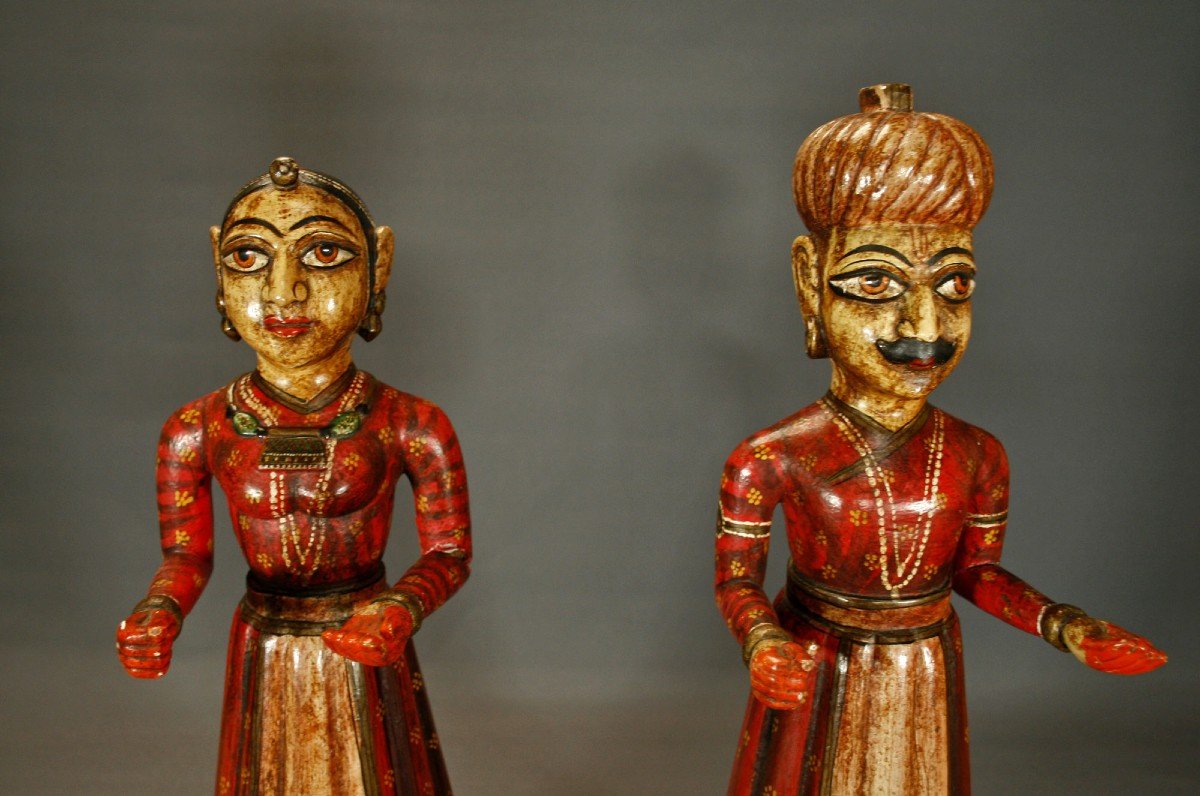 Pair Of Vintage Indian Figurines In Carved And Painted Wood Raja & Rani-photo-3