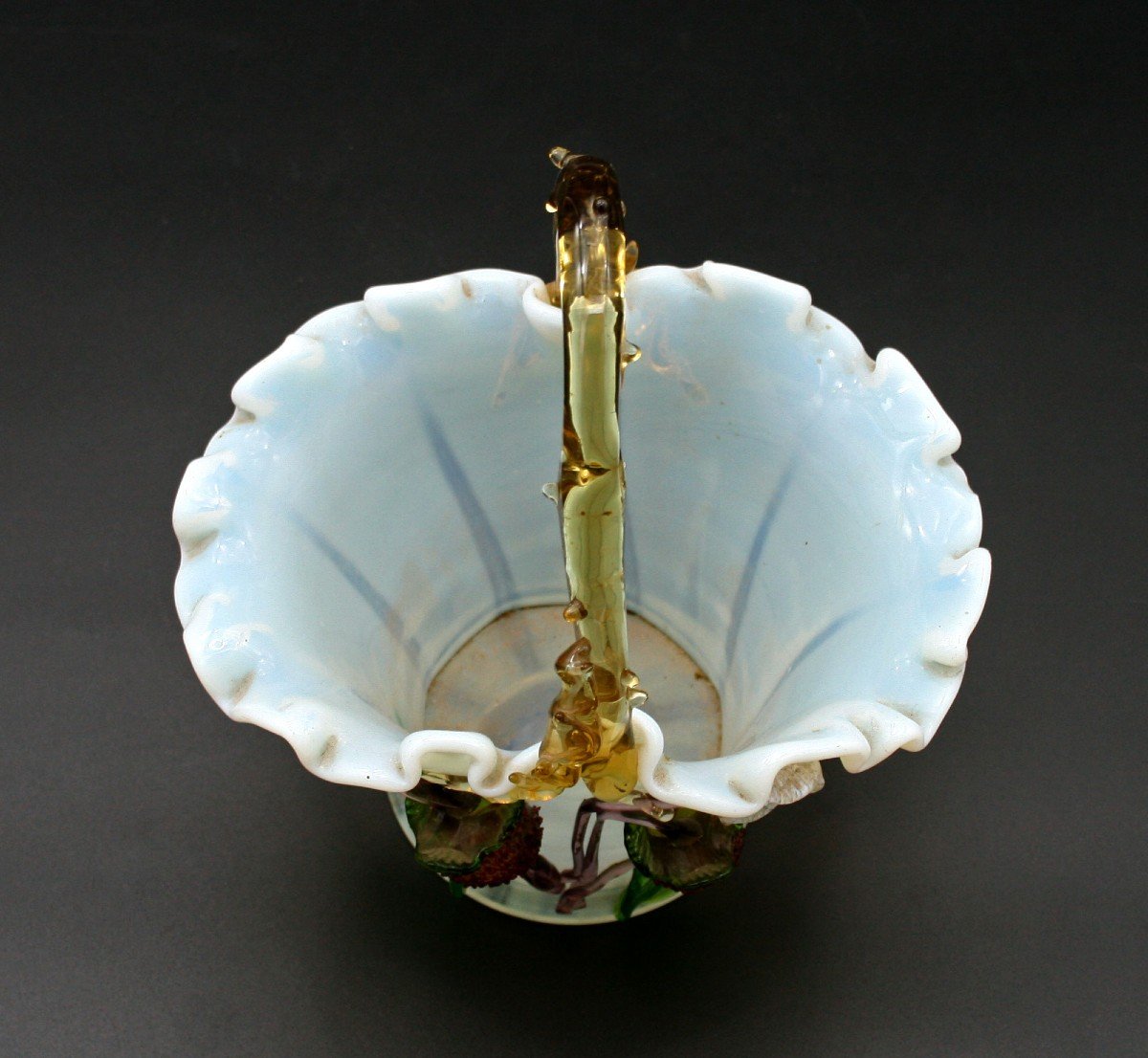 Exceptional Antique Opaline Glass Strawberry Basket-photo-3