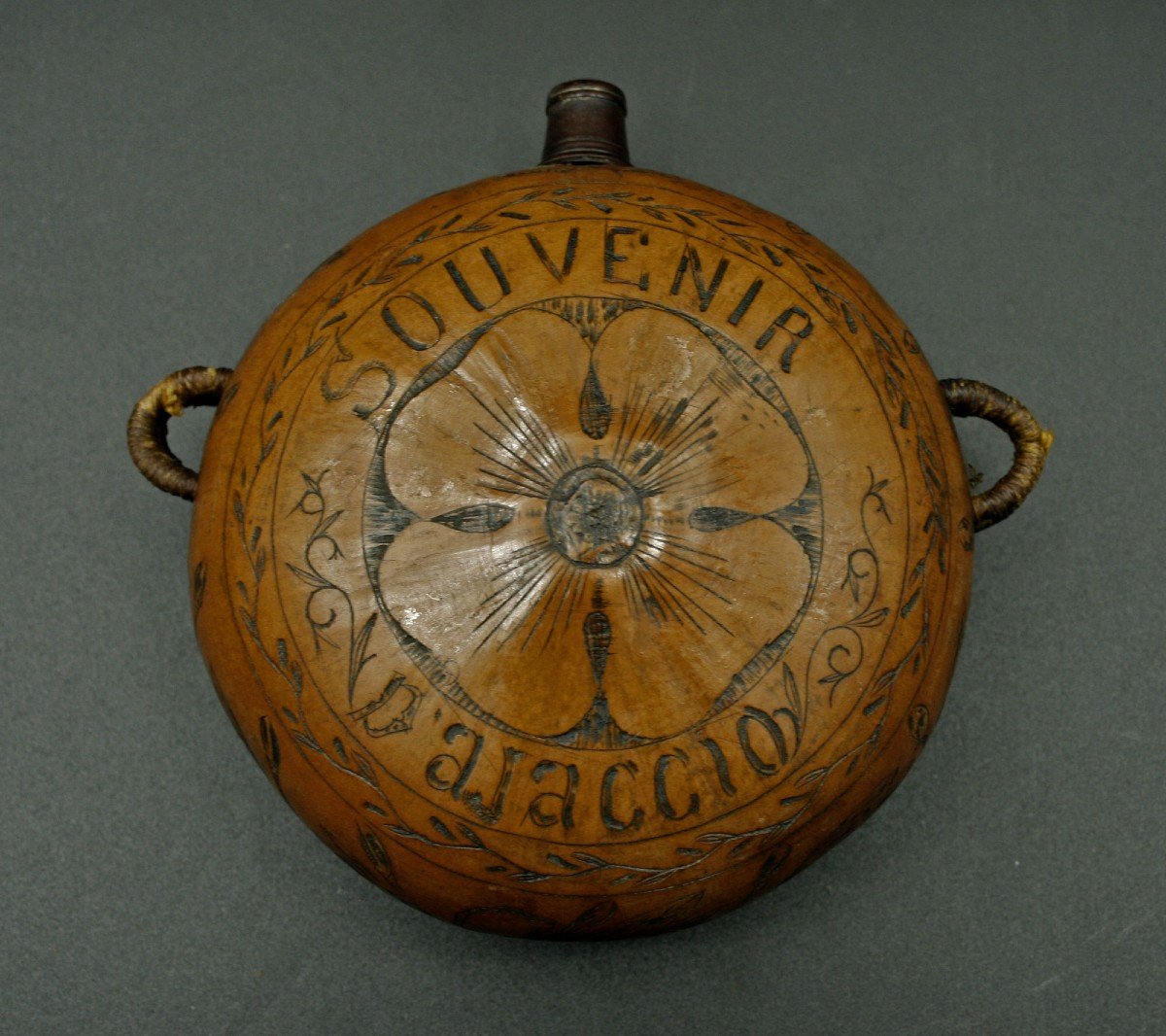 Gourde Gravée Corse Pêcheur Souvenir d'Ajaccio 19eme